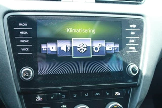 Škoda Octavia Skoda Octavia 2.0 TSI RS 4x4|190PK|Pano|Automaat|LED|Stoelverwarming - afbeelding nr 15