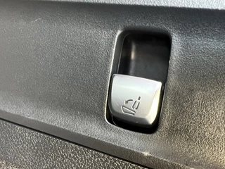 Mercedes-Benz GLC Navigatie Trekhaak Panoramadak 360 Camera Elek Stoelen + Verwamring 20 Inch Velgen Keyless DAB Carplay NL Auto - afbeelding nr 39