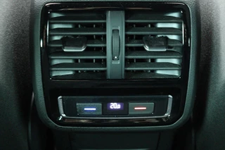 Volkswagen Passat Volkswagen Passat 1.4 TSI GTE | Standkachel | Adaptive cruise |  Stoelverwarming | Camera | Matrix LED | Carplay | Side Assist | Massage | PDC | Na - afbeelding nr 10