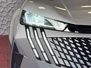 Peugeot 3008 Peugeot 3008 1.2 HYBRID 145e ALLURE AUT. CARPLAY AFN.TREKHAAK NAVI STOELVERW KEYLESS 05/2025 - afbeelding nr 58
