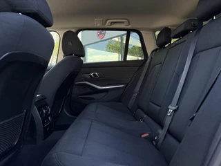 BMW 3 Serie BMW 3-serie Touring 318d Business Edition | Navi | ECC | Trekhaak | - afbeelding nr 15