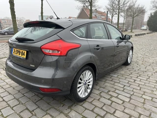Ford Focus Ford Focus 1.0 Titanium Edition navi airco/ecc keurige auto - afbeelding nr 2