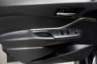 Toyota C-HR Toyota C-HR 1.8 HYBRID ACTIVE AUTOMAAT - afbeelding nr 10