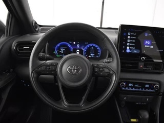 Toyota Yaris Toyota Yaris 1.5 Hybrid 130 Executive | Stuur en Stoelverwarming | PDC V+A | - afbeelding nr 4