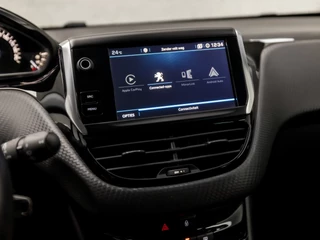 Peugeot 208 Peugeot 208 1.2 PureTech Sport (APPLE CARPLAY, NAVIGATIE, CLIMATE, GETINT GLAS, SPORTSTOELEN, CRUISE, PARKEERSENSOREN, NIEUWE APK, NIEUWSTAAT) - afbeelding nr 26