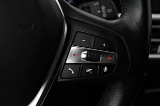 BMW 3 Serie BMW 3-serie Touring 318i Executive Edition (PARKEERSENSOREN, CRUISE CONTROL, NAVIGATIE, NL-AUTO, DEALER ONDERHOUDEN) - afbeelding nr 9