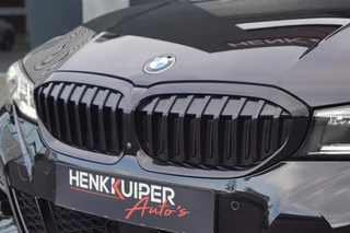 BMW 3 Serie BMW 3 Serie 330e Touring M Sport / Panodak / Leer / Trekhaak / Head-up/ Laser/Harman Kardon - afbeelding nr 30