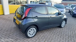 Toyota Aygo Toyota Aygo 1.0 VVT-i x-play - afbeelding nr 3