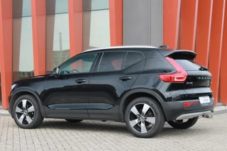 Volvo XC40 Volvo XC40 T3 Momentum Business | Parkeercamera | Stoelverwarming | Trekhaak | Pilot Assist | Keyless - afbeelding nr 3