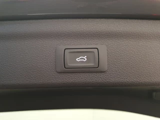 Audi Q3 Audi Q3 35 TFSI 150pk S-Tronic S-Line Camera, Leder/alcantara, Cruise control - afbeelding nr 27
