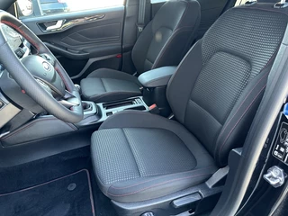 Ford Focus Ford Focus Wagon 1.0 EBH ST Line X TREKHAAK! DRIVERPACK! WINTERPACK! - afbeelding nr 25