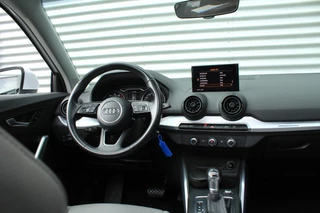 Audi Q2 Audi Q2 1.4 TFSI 150pk CoD Sport Automaat NL-Auto NAP Panoramadak Clima Cruise Navi PDC 17