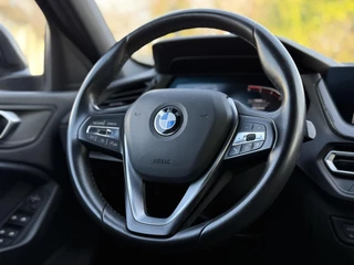 BMW 1 Serie BMW 1-serie 116d Executive Edition | Live Cockpit | Sfeerverlichting | Apple Carplay | - afbeelding nr 19