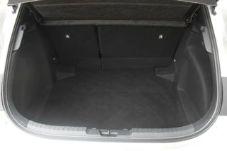 Toyota Corolla Toyota Corolla 1.8 Hybrid Business Intro | Parkeersensoren voor en achter | Stoelverwarming | NL Auto Boekjes. - afbeelding nr 17