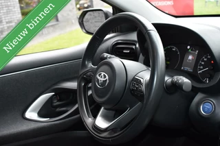 Toyota Yaris Toyota Yaris 1.5 Hybrid Business NAVI/KEYLESS/CAMERA/ETC.! - afbeelding nr 10