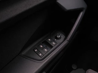 Audi A3 35 TFSI 150pk Business Edition | Origineel NL | Apple Carplay+Android Auto | Clima | Cruise | Led Koplampen | Pdc | Rijstrook+Licht+Regensensor | 17''lm - afbeelding nr 23