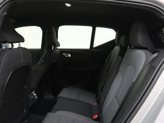 Volvo XC40 Volvo XC40 B4 Plus Dark | Trekhaak | Dodehoekdetectie | Achteruitrijcamera - afbeelding nr 9