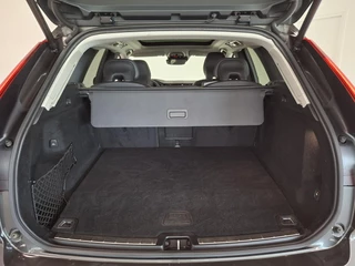 Volvo XC60 Volvo XC60 2.0 Recharge T8 AWD Inscription| Trekh. semi Elekt - afbeelding nr 10