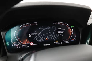BMW 3 Serie BMW 3-serie 318i Business Edition | Stoelverwarming | Camera |  Carplay | Live Cockpit | Full LED | Navigatie | Dodehoek detectie | Climate control - afbeelding nr 15