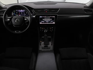 Škoda Superb Skoda Superb 1.4 TSI iV Business Edition Plus | Panoramadak | Stoelverwarming | Leder/Alcantara | Adaptive cruise | 360 camera | Massage | Memory | Navigatie | Carplay | Achterbankverwarming | Canton | PHEV - afbeelding nr 11