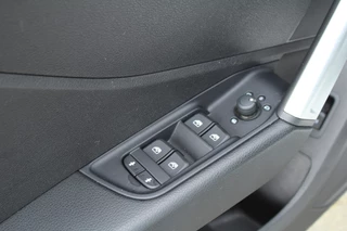 Audi Q2 Audi Q2 1.4 TFSI 150pk CoD Sport Automaat NL-Auto NAP Panoramadak Clima Cruise Navi PDC 17