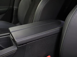 Peugeot 308 Peugeot 308 1.2 PureTech GT | Navi | Stoel-/stuurverwarming | 360° Camera - afbeelding nr 9