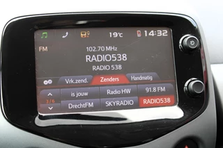 Toyota Aygo Toyota Aygo 1.0 VVT-i x-play - afbeelding nr 9