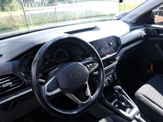 Volkswagen T-Cross Volkswagen T-Cross 1.0 TSI Life Business 95 Pk Apple carplay Navigatie - afbeelding nr 3