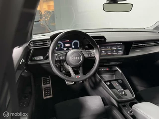 Audi A3 Audi A3 Sportback 45 TFSIe S-Edition Competition | PANO| APP - afbeelding nr 38