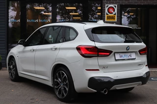 BMW X1 Pano/Keyless/Navi/Leder Dakota/LED/DAB/19