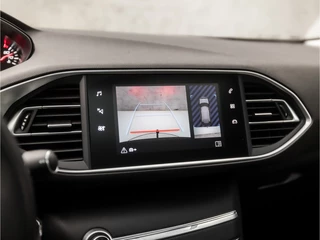 Peugeot 308 (PANORAMADAK, APPLE CARPLAY, GROOT NAVI, 360 CAMERA, SPORTSTOELEN, ADAPTIVE CRUISE, TREKHAAK, NIEUWSTAAT) - afbeelding nr 17