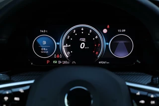 Volkswagen Golf Volkswagen Golf 8 Variant 1.5 eTSI / 3x R-Line / DSG / ACC / Matrix / DAB / LED / Trekhaak / 19