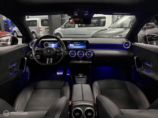 Mercedes-Benz A-Klasse Mercedes A-klasse 250 e AMG Line BOMVOL! Pano|Ambient|BLACK! - afbeelding nr 19