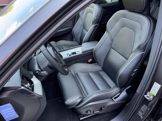 Volvo XC60 Volvo XC60 2.0 T8 Plug-in Hybrid AWD R-Design Pano H&K Leder - afbeelding nr 7