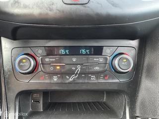 Ford Focus Ford Focus Wagon 1.0 Trend / Automaat / Keyless / Navigatie / etc - afbeelding nr 14