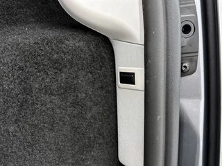 Mercedes-Benz V-Klasse Mercedes-Benz V-Klasse 300d Extra Lang Avantgarde Edition L3 Enkele Cabine Burmester Audio 360 Graden Camera Leder Adaptieve Cruise Control Elektrische Schuifdeuren/ Achterklep - afbeelding nr 19