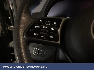 Mercedes-Benz Sprinter Mercedes-Benz Sprinter 317 CDI 170 pk L3H2 Euro6 Airco | Camera | MBUX | Apple Carplay | Cruisecontrol Chauffeursstoel, Bijrijdersbank, Android Auto, stoelverwarming, MBUX - afbeelding nr 9