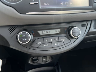 Toyota Yaris Toyota Yaris 1.5 Hyb. Active NL auto | LMV | All-season | Dealeronderhouden | - afbeelding nr 15
