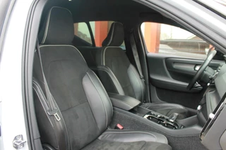 Volvo XC40 Volvo XC40 T5 Recharge R-Design | Stoelverwarming | Parkeercamera  | Glossy Black | Keyless - afbeelding nr 23
