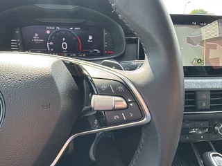 Škoda Scala Škoda Scala 1.0 TSI DSG DRIVE CAMERA/NAVI/CARPLAY/STOEL-STUURVERW/E-KLEP - afbeelding nr 17