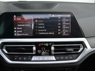 BMW 3 Serie BMW 3-serie 330e High Executive M-sport | H&K audio | Schuif/kanteldak | ACC | Dodehoekdetectie | Laser LED | Head-up display | - afbeelding nr 20