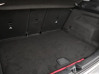 Mercedes-Benz B-Klasse Mercedes-Benz B-klasse 250e AMG Night | Stoelverwarming | Camera |  Carplay | Sfeerverlichting | Leder/Alcantara | Full LED | Widescreen - afbeelding nr 11