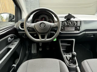 Volkswagen up! Volkswagen Up! 1.0 BMT move up! Airco| Bluetooth | DAB radio | Dagrijverlichting | Elektrische ramen | Elektrisch verstelbare buitenspiegels - afbeelding nr 15