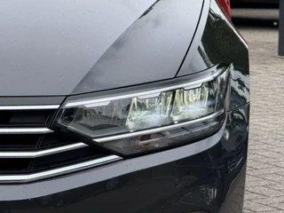 Volkswagen Passat Volkswagen Passat Variant 1.5 TSI Automaat/Trekhaak/Climate control/Stoelverwarming/150PK Keyless entry - afbeelding nr 19