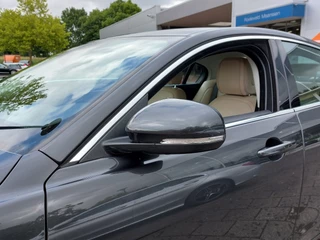 Jaguar XE 2.0 D 163pk Automaat Portfolio Premium Business Pack | Origineel NL | Navi | Bi-Xenon | Clima | Cruise | Leder+Verwarmd+Elek.Verstel | Pdc V+A+Camera | Rijstrook+Licht+Regensensor | 19''lm - afbeelding nr 35