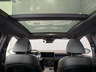 Hyundai Tucson Hyundai Tucson NIEUWE AUTO 1.6 T-GDI PHEV 252PK 4WD N-LINE SKY PANO. 360.CAMERA ELEK.KLEP ELEK.STOEL/GEHEUG.VERWARMD SUBWFR 19''LMV ZWARTE HEMEL HEADUP STOELKOELING STUURVERW. PLUG IN HYBRIDE - 5 JAAR GARANTIE 4X4 - afbeelding nr 9