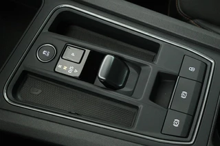 CUPRA Leon CUPRA Leon 1.4 e-Hybrid | 245pk | Panoramadak |  Stoel & stuurverwarming | Carplay | Adaptive cruise | Sfeerverlichting | Navigatie | Camera | PHEV - afbeelding nr 18