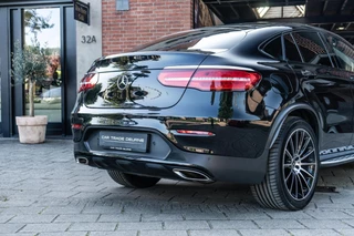 Mercedes-Benz GLC Mercedes GLC-klasse Coupé 300 4MATIC AMG Pano / 360 / Burmester - afbeelding nr 4