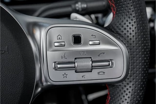 Mercedes-Benz A-Klasse Mercedes-Benz A-Klasse 250 Premium Plus AMG-Line Night Pano Burmester Ambiente - afbeelding nr 34