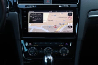 Volkswagen Golf Volkswagen Golf 7.5 GTI DSG / Vol Opties! / 230PK! / DSG / ACC / Pano / Virtual Cockpit / Camera / Keyless / Navi / 19